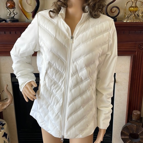 Brand New Nike Aeroloft Ventilated Lightweight Warmth Golf Cream Zippered Jacket - Picture 2 of 16